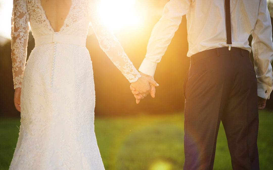 3 Ways to Do Wedding Vows